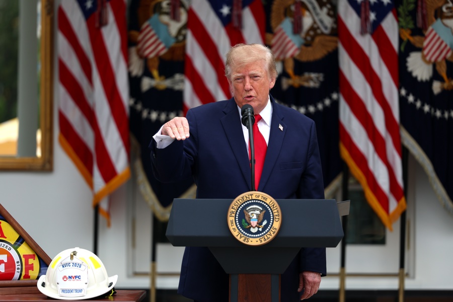 Trump reitera que los carteles controlan México y afirma que se lo dijo a Sheinbaum