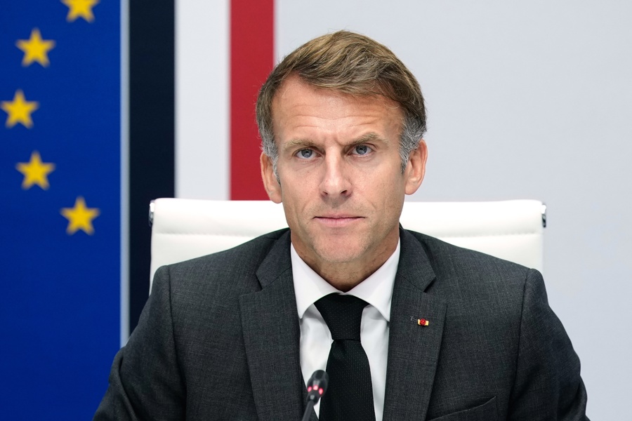 Macron anuncia restricciones a las manifestaciones en Francia y convoca un Consejo de Defensa