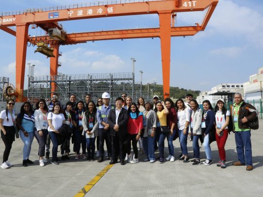 Panameños se capacitan en China sobre construcción portuaria y logística