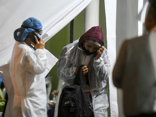China teme un rebrote de la pandemia, que no da tregua a Brasil