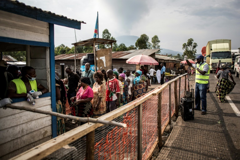 La OMS declara el ébola "emergencia" sanitaria mundial