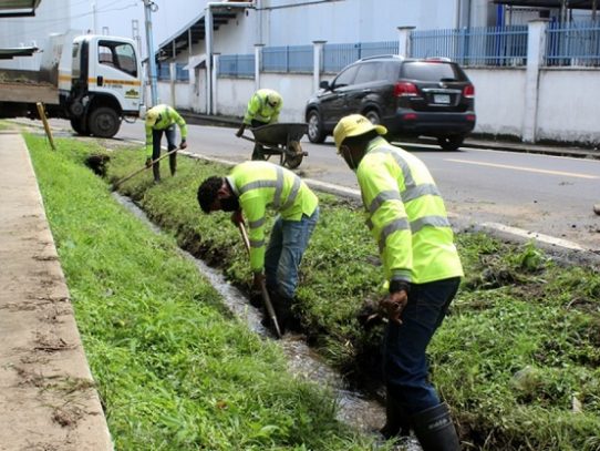 MOP busca impulsar proyecto de drenajes urbanos en la ciudad de Panamá