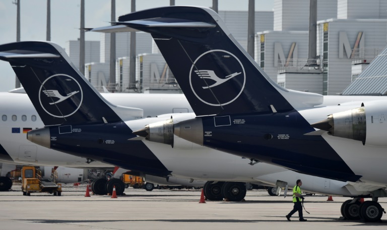 Lufthansa se reestructurará para hacer frente a una recuperación "muy lenta"
