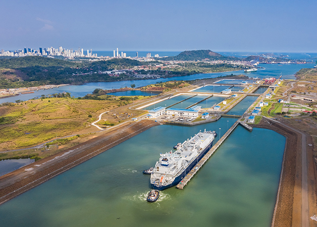Canal de Panamá adelanta tres proyectos de ampliación de fondeaderos