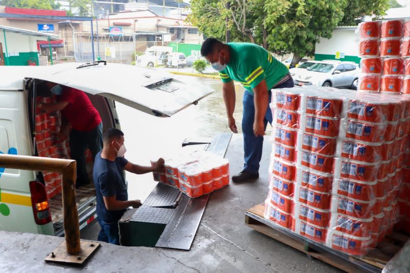 Donación de papel higiénico, pañuelos y pañales desechables para damnificados de Chiriquí