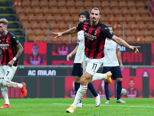 El eterno Ibrahimovic coloca tercero al Milan con un doblete
