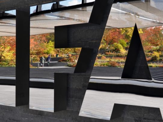 La FIFA inhabilita de por vida al presidente del Olimpia paraguayo
