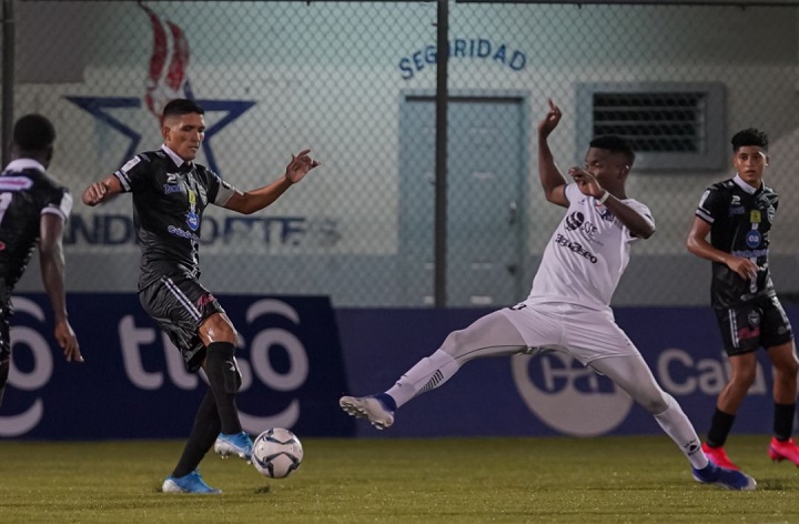 Tauro y Árabe empatan en inicio de liga panameña de fútbol tras cancelación por Covid-19