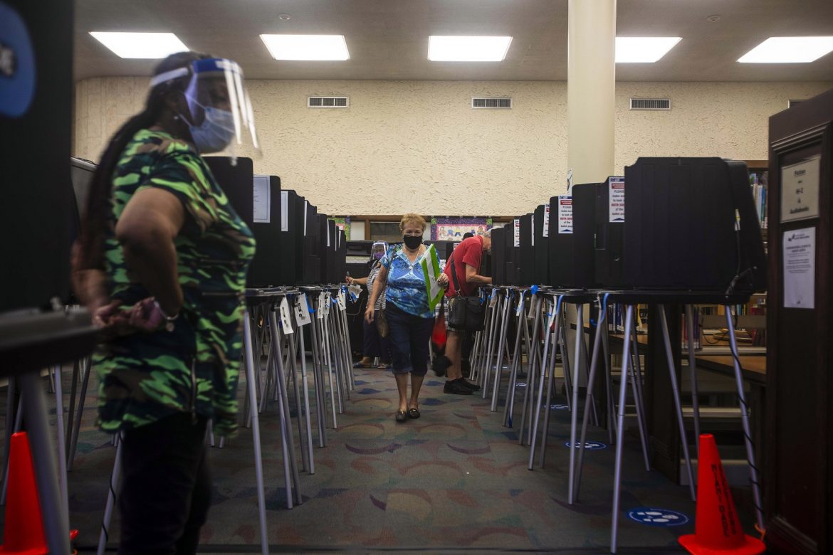 El desastroso historial de los recuentos electorales en Florida despierta dudas entre los votantes