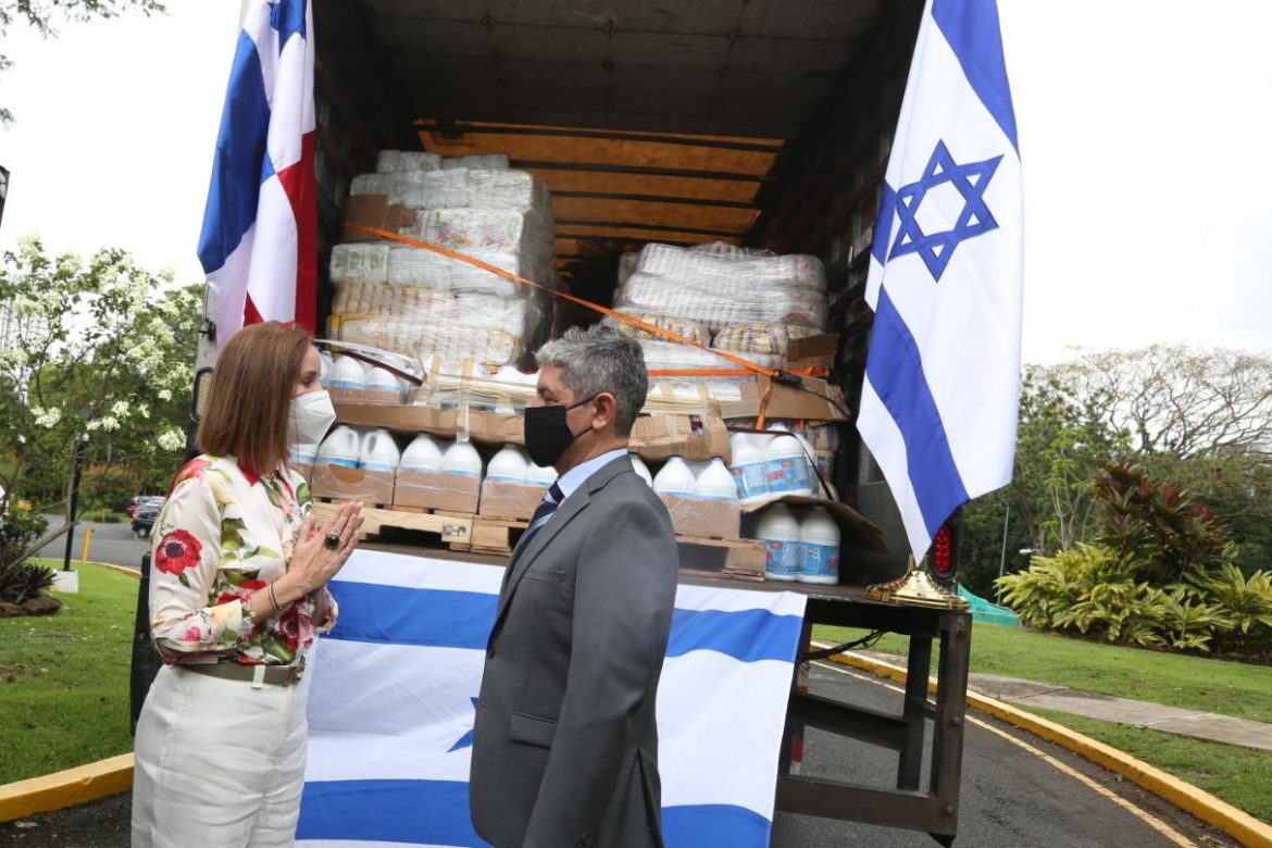 Panamá recibe ayuda humanitaria de Israel para atender afectados por huracán Eta