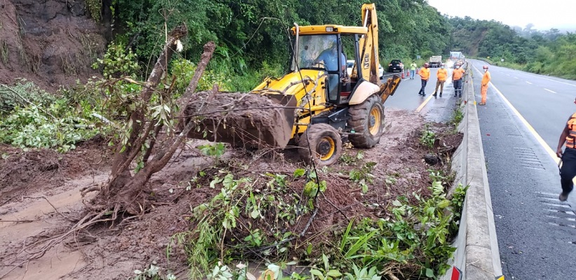 Deslizamiento de tierra en los límites entre las provincias de Chiriquí y Veraguas