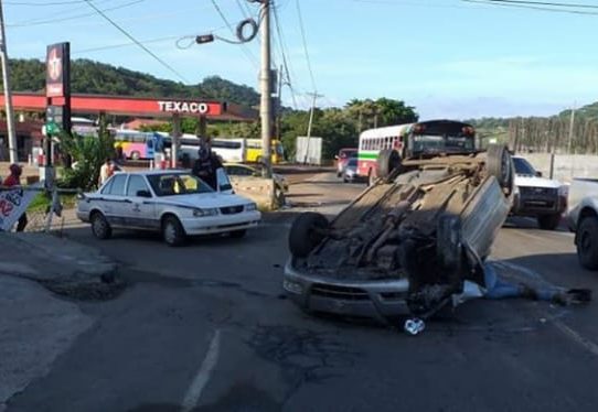 Aparatoso accidente en La Espiga de La Chorrera afecta suministro eléctrico