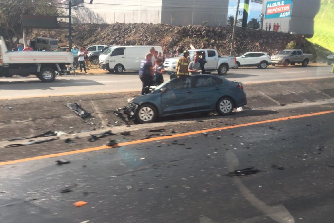 Dos muertos y un herido dejó aparatoso accidente en Chame