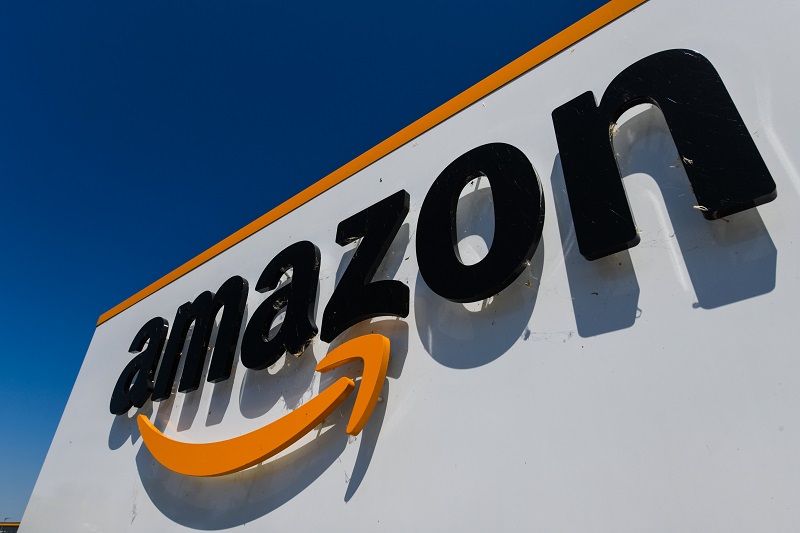 eBay trata de competir con Amazon con un nuevo servicio de entrega