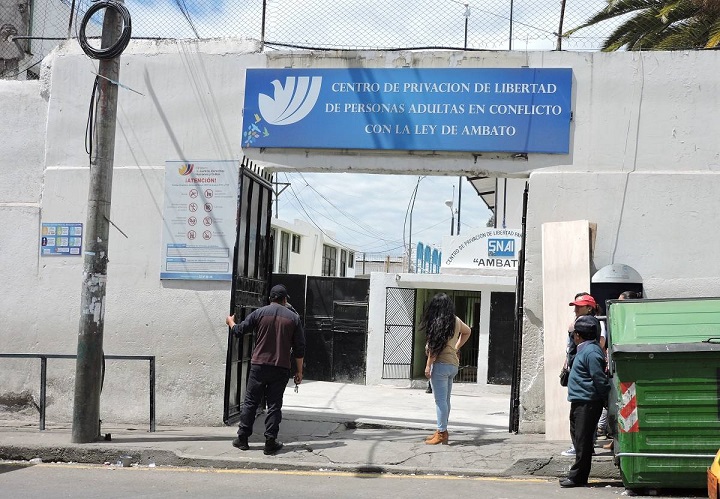 Casi el 70% de los 600 presos de una cárcel de Ecuador da positivo por coronavirus