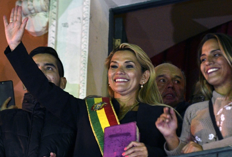Áñez anuncia candidatura a la presidencia de Bolivia y sacude el tablero político