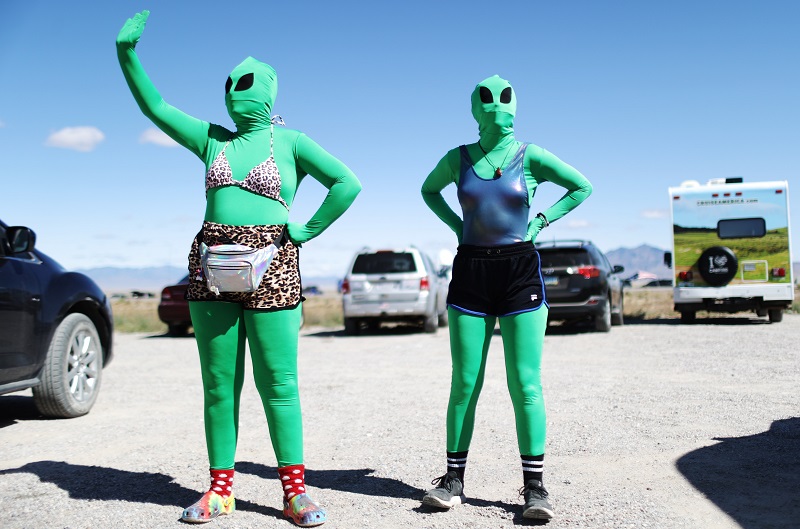 Fanáticos de lo extraterrestre se congregan cerca de la base "Area 51" de EEUU
