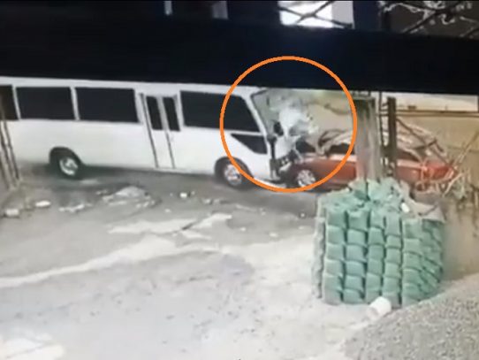 Atropello en Mano de Piedra queda captado en vídeo