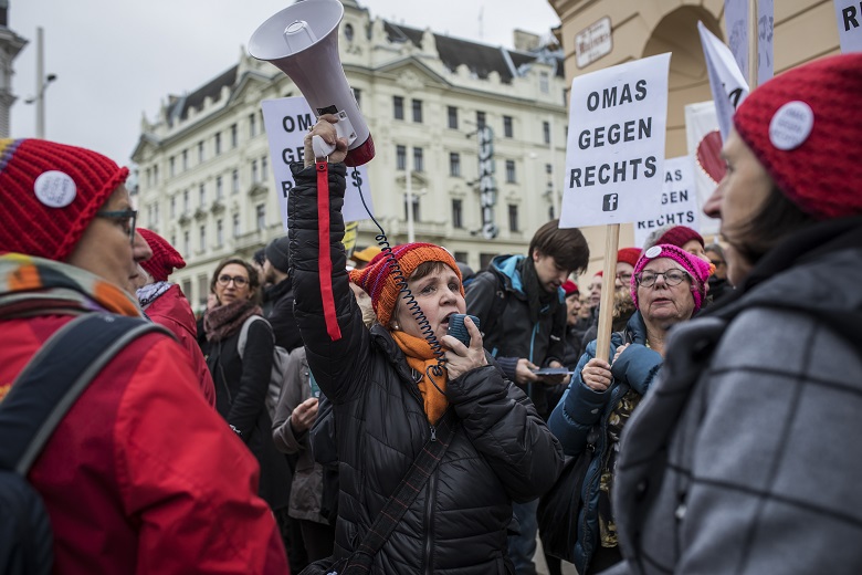Las Abuelitas, una nueva voz contra los populistas en Austria