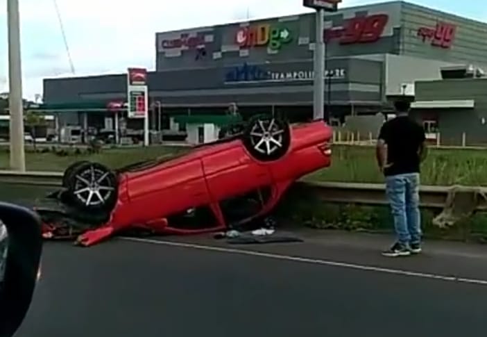 Aparatoso accidente de tránsito en la autopista Arraiján-La Chorrera