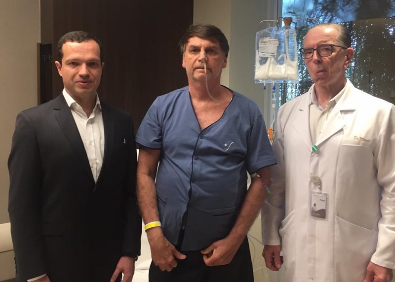 Bolsonaro, ya sin sonda nasogástrica, retoma alimentación tras cirugía