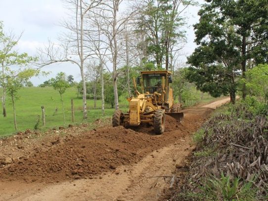 MOP rehabilita más de 70 kilómetros de caminos de producción en Darién