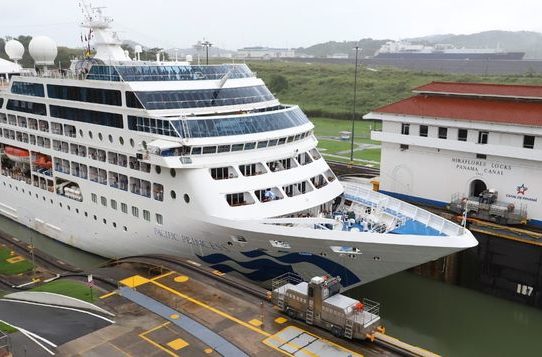 Culmina temporada de cruceros 2018-19 por el Canal de Panamá