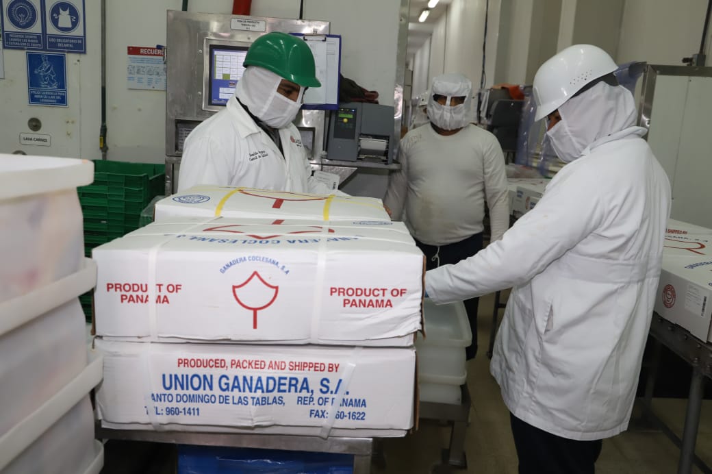 Panamá exporta primer contenedor de carne a China
