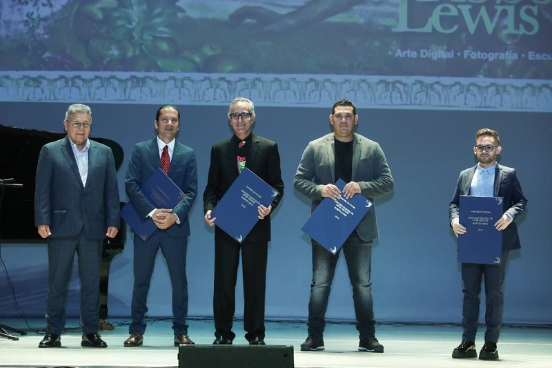 MiCultura premió en el Teatro Nacional a los ganadores del Concurso Roberto Lewis 2019