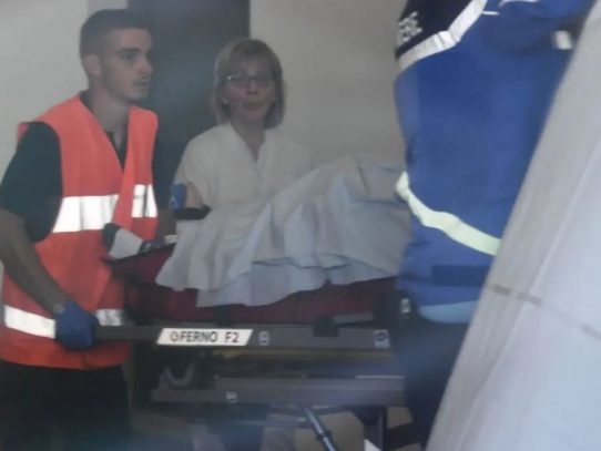 Chris Froome es trasladado a un hospital tras una caída antes de una etapa del Dauphiné
