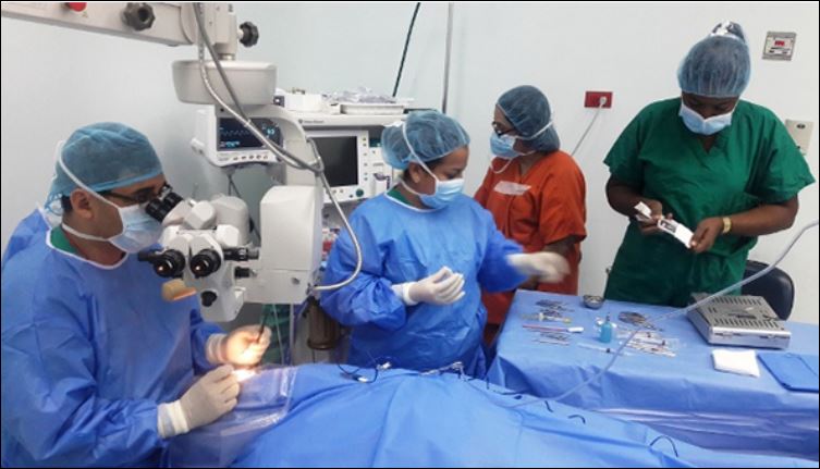 Especialistas del Minsa y el Comando Sur operarán a 250 personas con problemas oftalmológicos