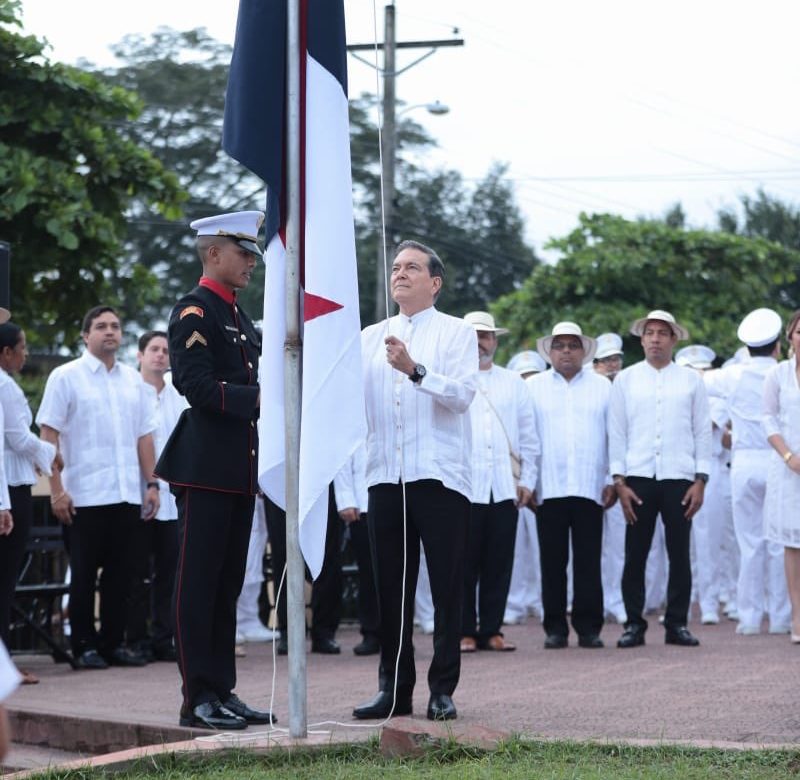 Inicia celebración de los 198 años del primer grito de independencia en La Villa de Los Santos
