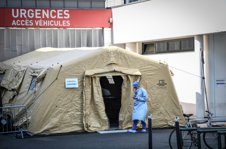 Ante la "oleada" del coronavirus, Francia prolonga confinamiento otros 15 días