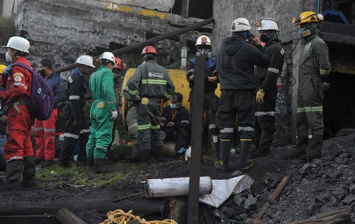 Once muertos y cuatro heridos durante accidente minero en Colombia