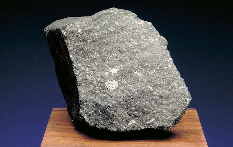 Descubren en un meteorito evidencias de que existía antes que el sol