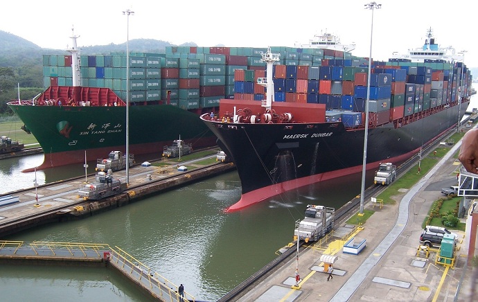 Crisis en los canales de Suez y Panamá amenazan el comercio mundial