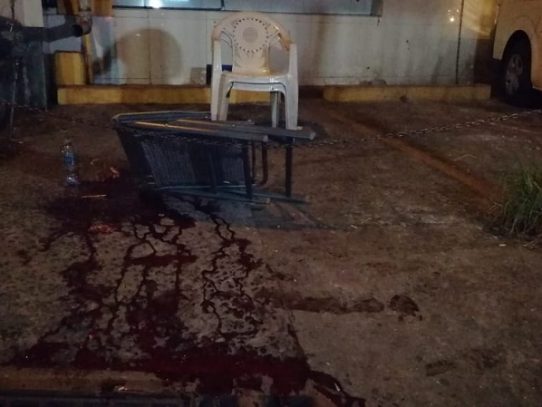 Dos heridos de bala en piquera de buses piratas en La Chorrera