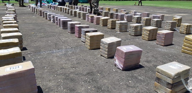 Decomisan  1,125 paquetes de sustancia ilícita en embarcación en Costa del Este