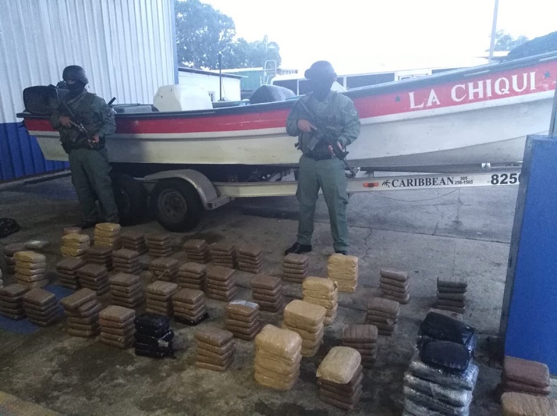 Decomisan al menos 200 paquetes de sustancia ilícita en Veracruz