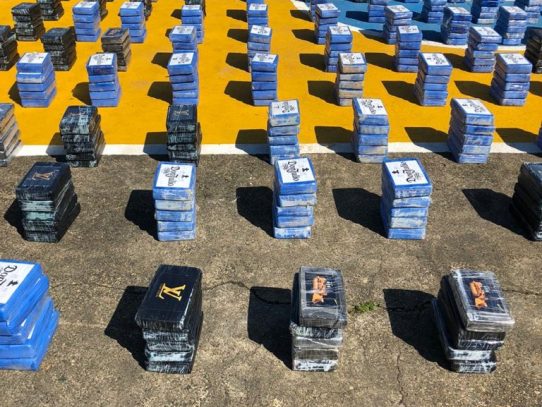 Incautan 1,700 paquetes de supuesta droga cerca de Isla Tigre, Guna Yala