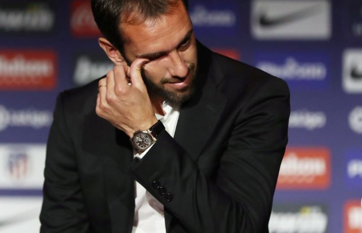 Godín, emocionado, se despide del Atlético de Madrid