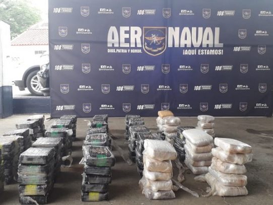 Decomisan droga en Puerto Caimito y puerto Cristóbal