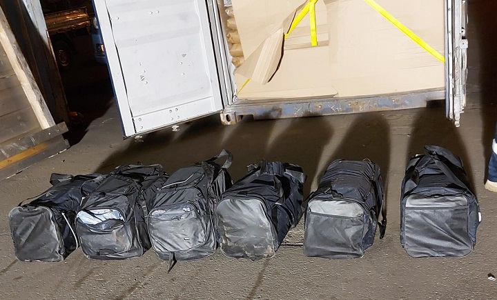 Decomisan 216 paquetes con droga dentro de un contenedor en el Puerto de Rodman