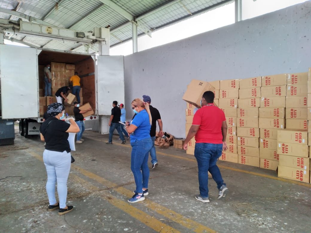 Millonario decomiso en cajas de cigarrillos de contrabando en Veraguas