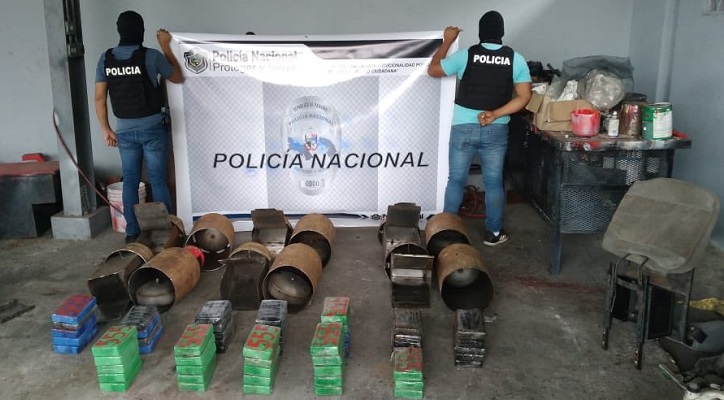 Incautan 57 paquetes con sustancia ilícita en Colón