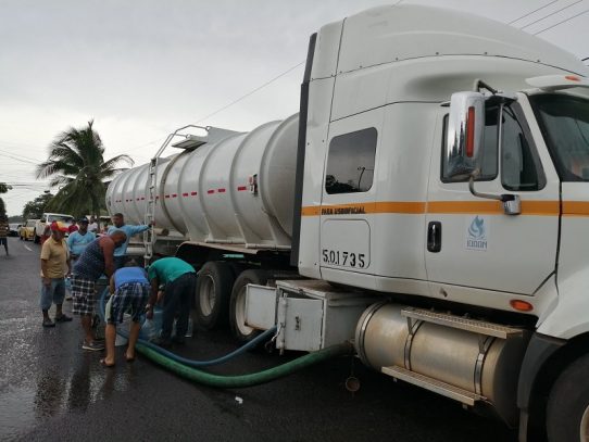 Idaan reduce pago a cisternas tras advertencia de Cortizo