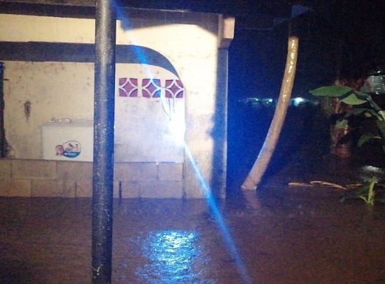 Al menos 30 viviendas afectadas tras fuertes lluvias en Colón