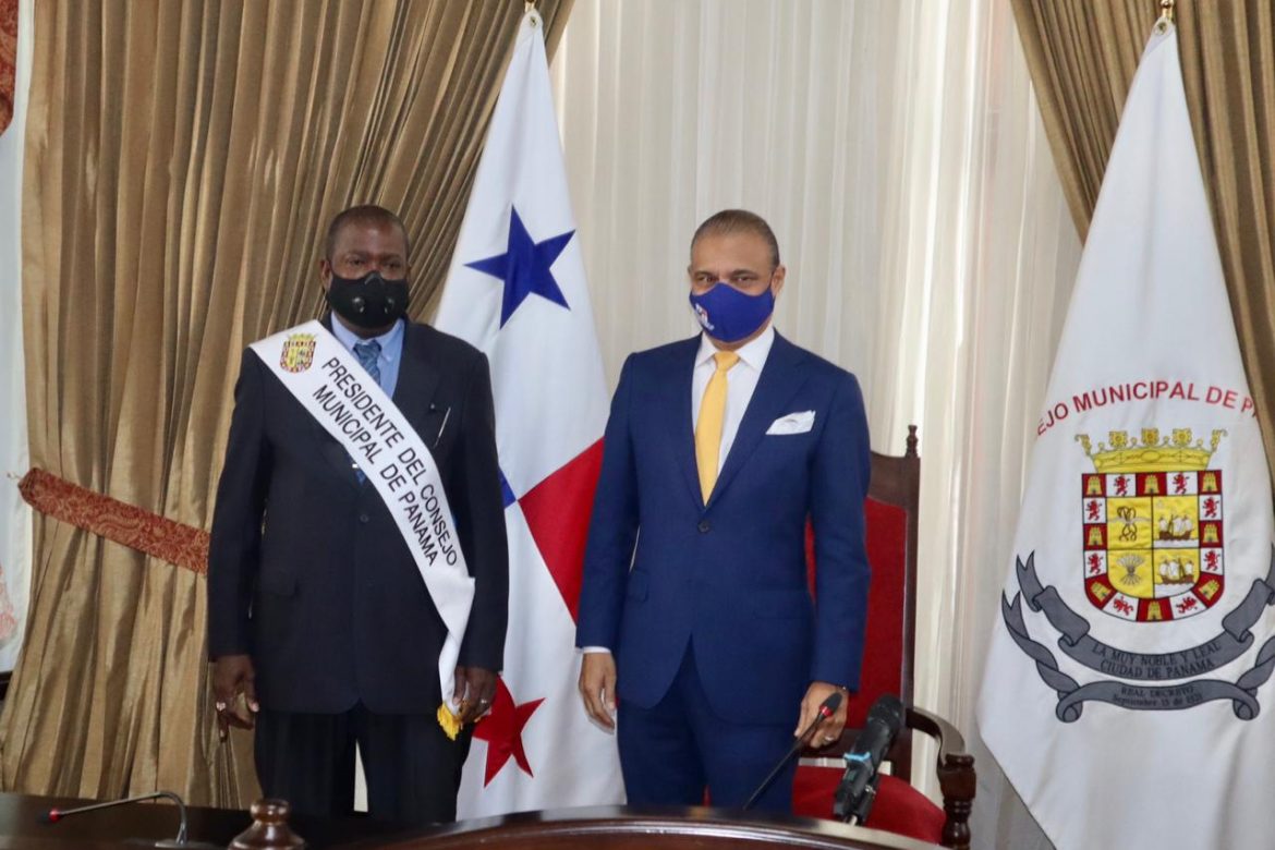 Edil Senén Mosquera asume presidencia del Consejo Municipal de Panamá