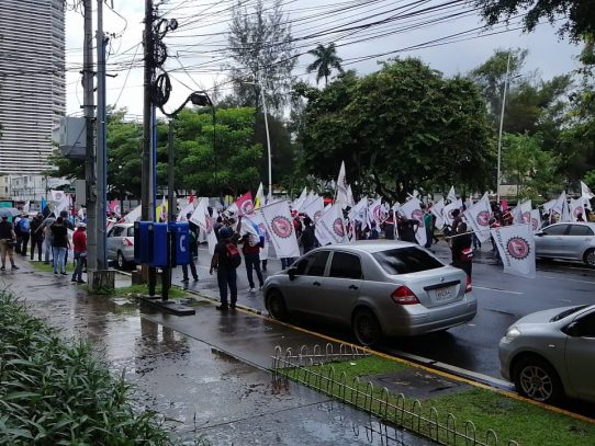 Se intensifican protestas en contra de cambios al Código de Trabajo