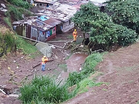 Cuatro viviendas afectadas por desbordamiento de una quebrada en Chiriquí